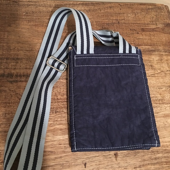 FAT FACE CROSSBODY BAG - Picture 2 of 4